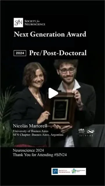 Nicolás Martorell receiving the Next Generation Award at Neuroscience 2024